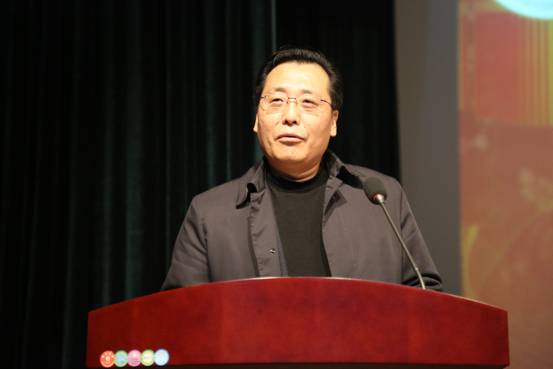 党委副书记、院长强陆平全面总结了学院2018年工作并部署2019年重点工作